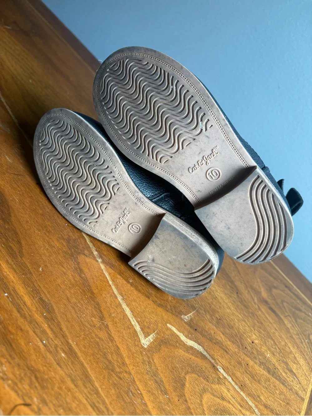 N/A lightly worn